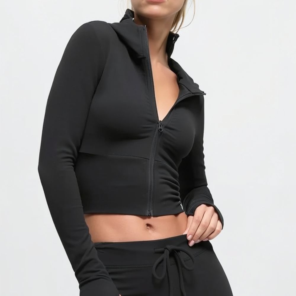 Running Gear Junior - طقم رياضي نسائي مكون من توب